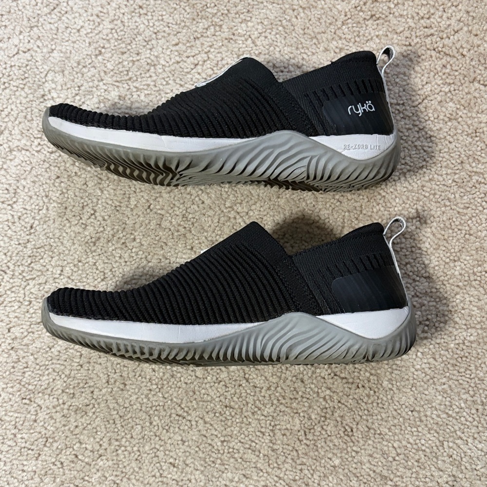 Women’s Black and Gray Slip-On Ryka’s - Picture 5 of 6